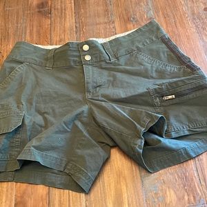 Columbia shorts size 6